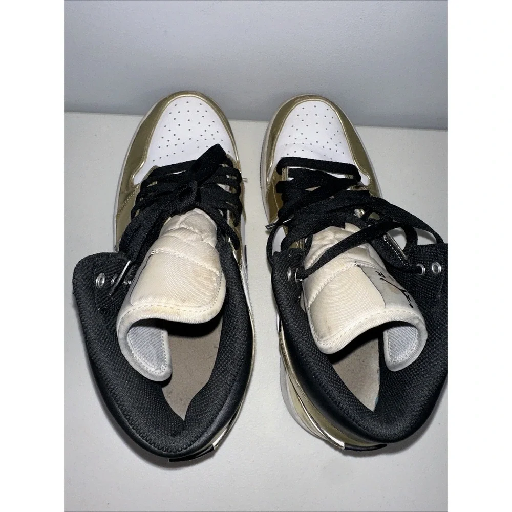 Jordan 1 Mid SE Men's‎ Size 8.5 - Metallic Gold With Box Shoes Sneakers